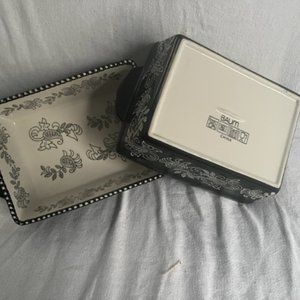 Brum China black/beige serving dishes
